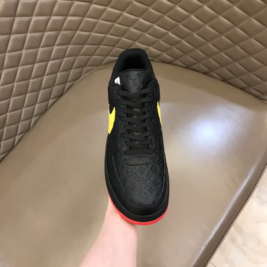 Men's shoes 💰p440 "*OUIS *UITTO*" x OFF-WHITE x Nike tripartite collaboration! Trendy and cool men's casual sports shoes with unrivaled color matching. The design idea basically continues the style of THE TEN. The Swoosh line and tongue label have a very familiar visual effect and are both fashionable and trendy! A must-have for fashionistas! The effect on your feet is absolutely stunning! Size: 38-45